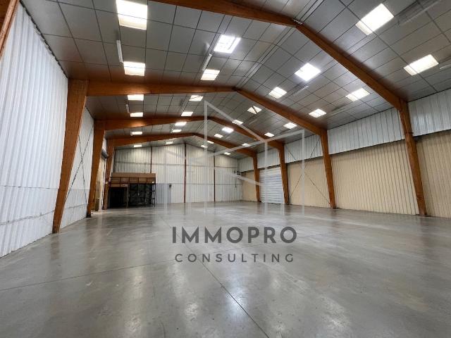 A VENDRE / LOCAL D'ACTIVITES 730 M2 / ELBEUF SUD