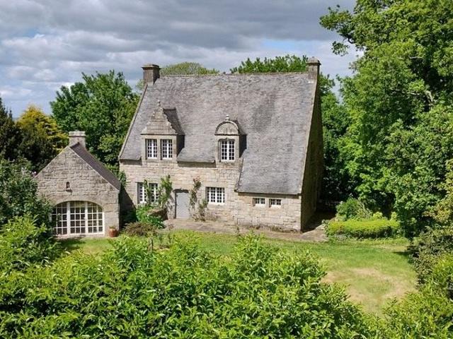 A Vendre Locronan propriété, maison de maître et maison de g. 243m² Locronan