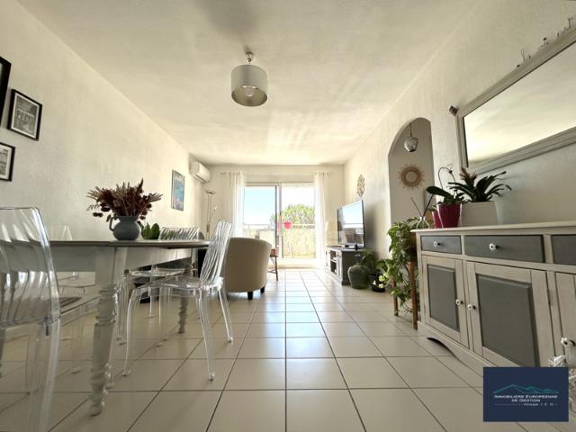 A VENDRE LOUE Appartement T3 60m2 + garage, Saint Gaudériq
