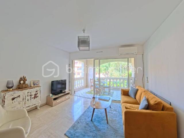 ? À Vendre – Lumineux 2 Pièces avec Terrasse, Cave et Garage –