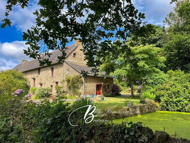 A vendre Manoir 16ème siècle avec dépendance et plan d'eau I. 235m² Combourg