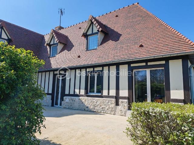 A VENDRE Maison 3 chambres, séjour 45 m², double garage – TROUVILLE LA HAULE