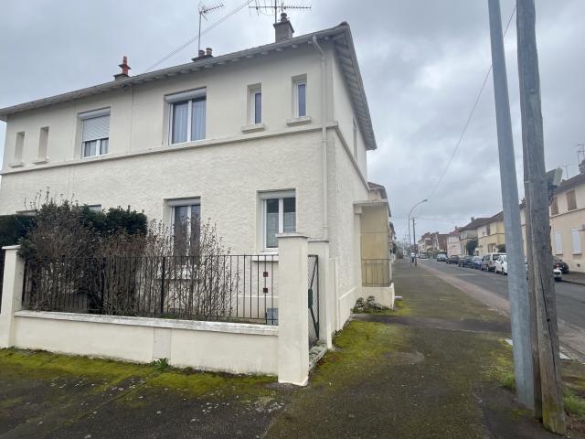 A vendre maison 3 pièces de 62m2, 2 chambres, terrain de 129m2