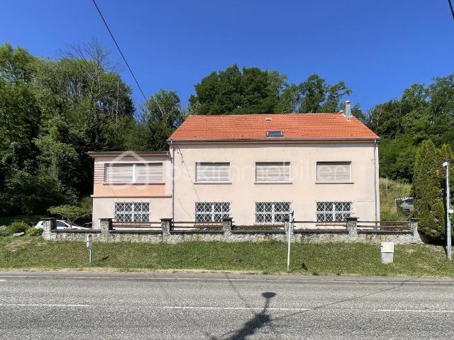A VENDRE, MAISON 10 PIECES 275m2