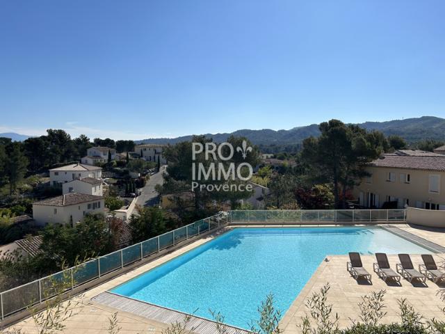 A VENDRE MAISON 13370 MALLEMORT DE TYPE 3 R+1 PISCINE PARK
