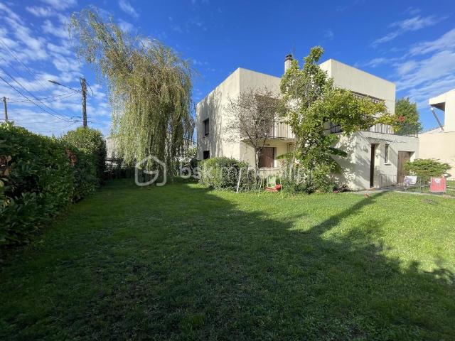 À Vendre – Maison 150 m² en plein centre de Pessac