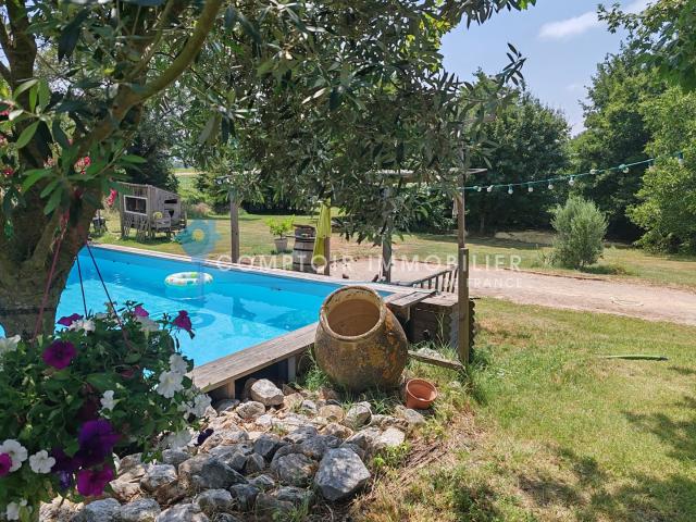 Maison familiale de 240 m2 sur parc arboré de 3 700 m2 Proche Puylaurens