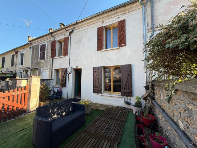 A Vendre Maison 4 pièces à Saint Cyr sur Morin Idéal primo accédant