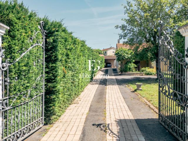 A VENDRE MAISON 5 PIECES 134 M2 LINARS