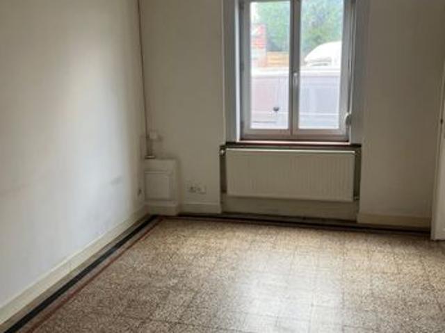 A vendre maison 60m² 2 chambres + cour secteur roubaix mackellerie