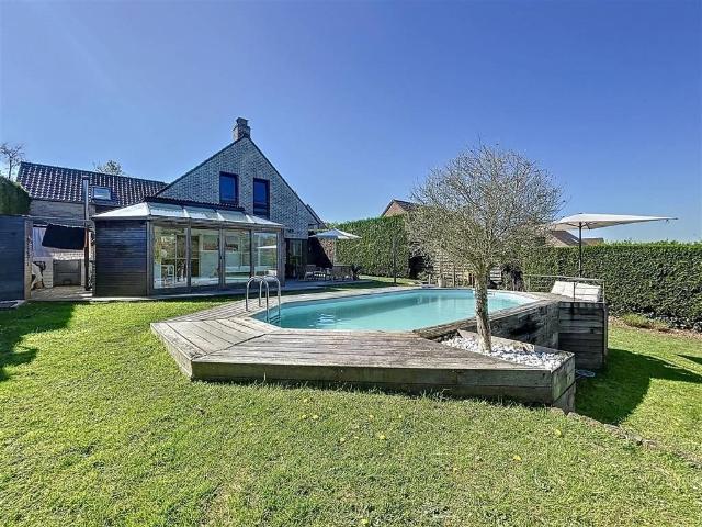 à vendre Maison Court Saint Étienne Clos de Profondval