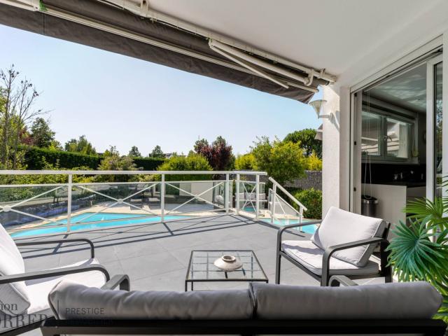 À VENDRE ! MAISON CONTEMPORAINE AVEC PISCINE ET PRESTATIONS HAUT DE GAMME