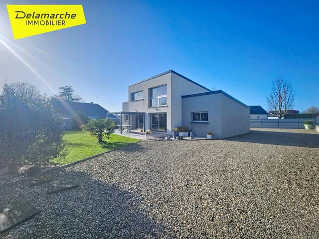 A vendre maison contemporaine Brehal 6 pièces proche des commerces