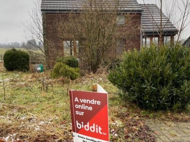 A vendre, maison à Léglise