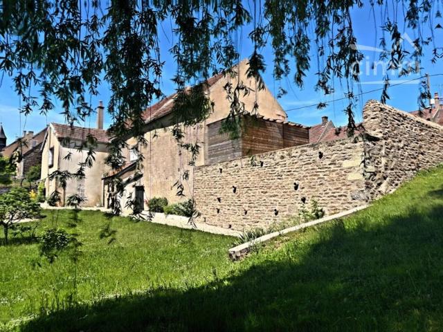 A VENDRE MAISON ANCIENNE DE PLAIN PIED 110 000€ FAI