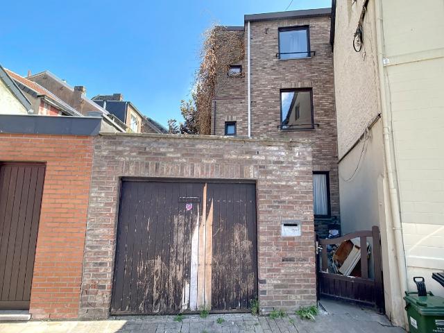 à vendre Maison Ans place de serbie