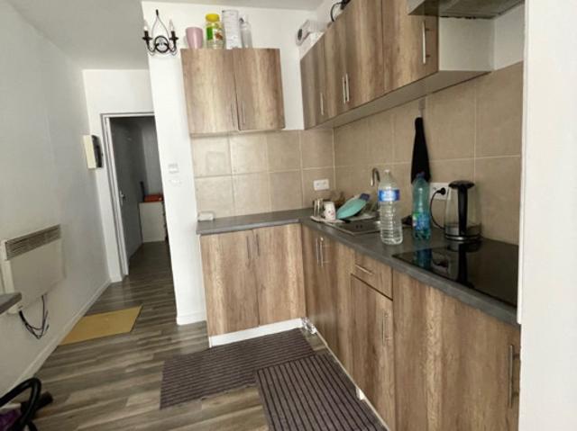 À VENDRE MAISON APPARTEMENT traversant de type T2 disponible