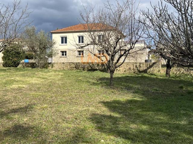 À vendre – Maison avec terrain – À 5 min du centre d’Aubenas