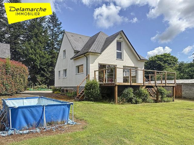 A VENDRE Maison avec dépendances à LA CHAPELLE CECELIN
