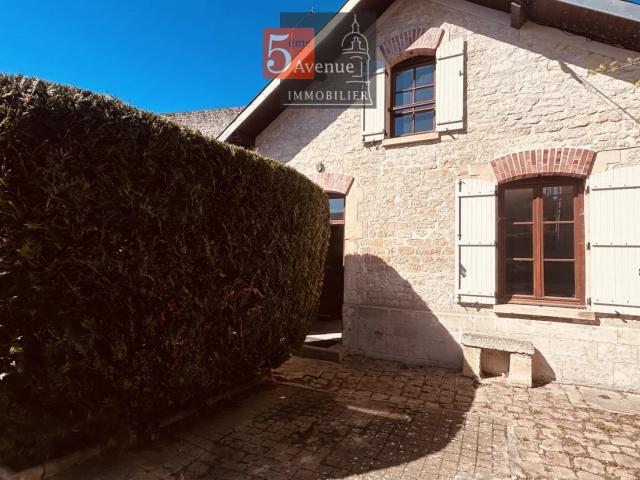 A vendre maison avec petit jardin à 5Km de Gouvieux