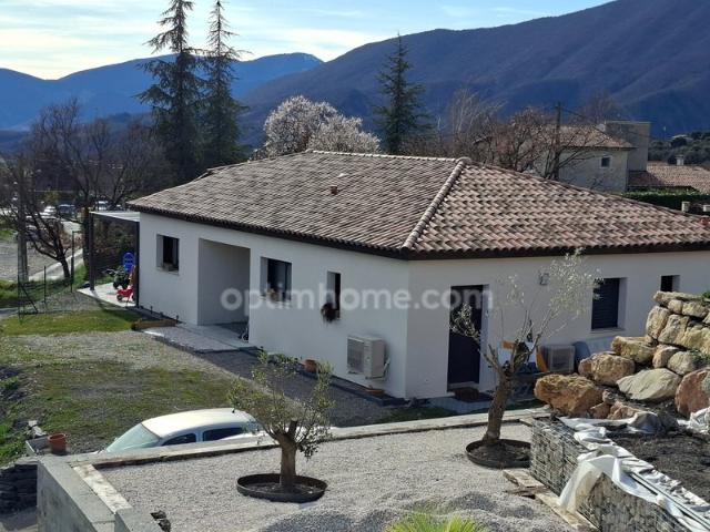 A Vendre – Maison d’architecte contemporaine 135 m² 4 cham. 134m² Le Brusquet