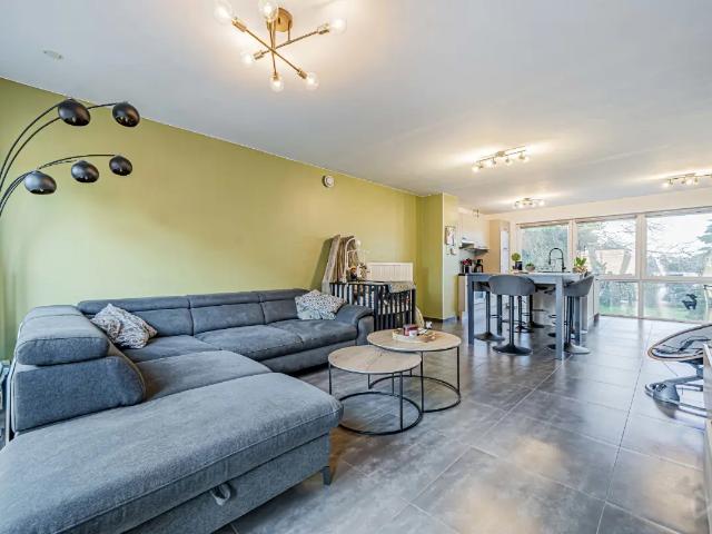 à vendre Maison Dour Rue de l'athénée