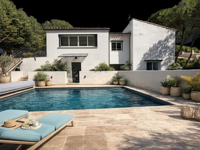 A VENDRE MAISON DEUX APPARTEMENTS VUE MER CAP D'AGDE