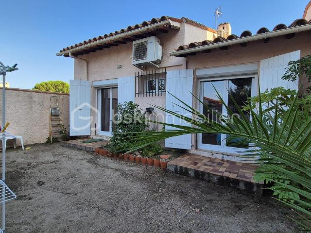 A VENDRE MAISON DEUX FACES TRAVERSANTE DE 72M² SUR TERRAIN DE 177M² A SAINT CYPRIEN COTE PLAGE SECTEUR AYGUAL CLIMATISATION REVERSIBLE PARKING PAS DE COPROPRIETE AUX NORMES