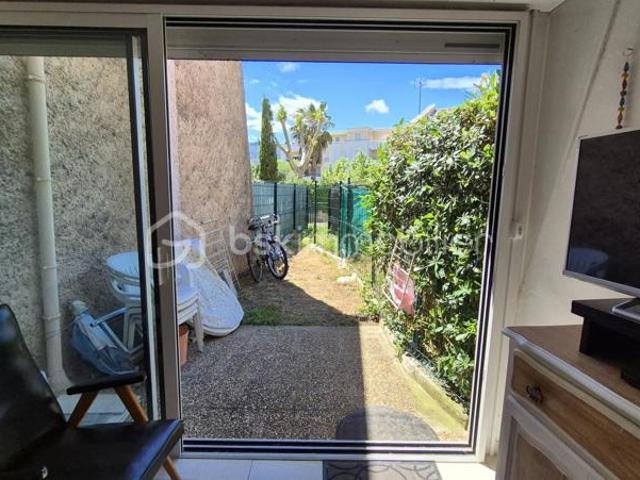 A VENDRE MAISON DEUX FACES DE 43M² A ARGELES SUR MER ENTRE VILLAGE ET PLAGE DEUX CHAMBRES JARDIN PARKING PRIVE FAIBLES CHARGES