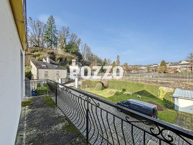 A VENDRE MAISON DE 7 PIECES 224 m2 A VIRE NORMANDIE 14