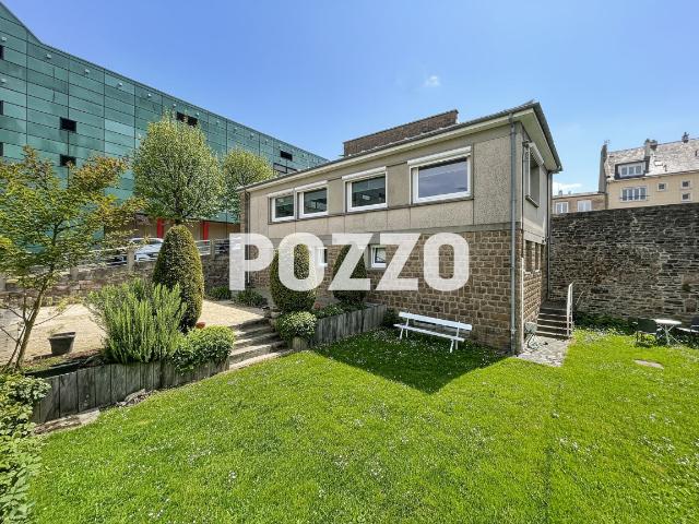 A VENDRE MAISON DE 4 PIECES AVEC VIE DE PLAIN PIED CENTRE VILLE DE VIRE 14