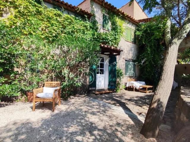 A vendre: Maison de campagne pleine de charme à Cogolin