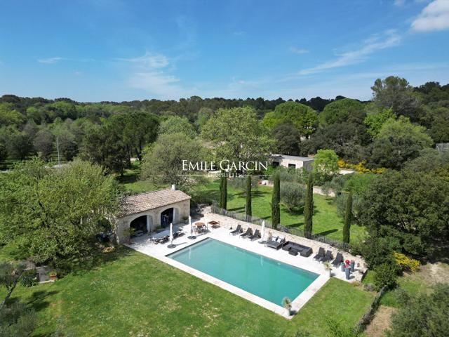 A vendre Maison de caractère Proche d'Uzès Practice de. 320m² Uzès