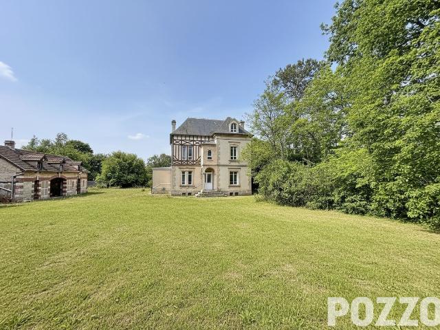 A vendre Maison de caractère 8 pièces terrain 4 404 m2 Douvres la Délivrande 14440