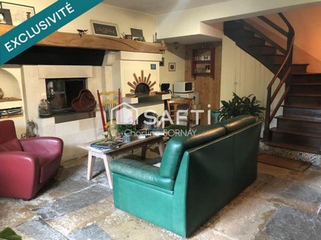 À vendre – Maison de charme de 330 m² avec activité chambres d’hôtes à Myon 25440