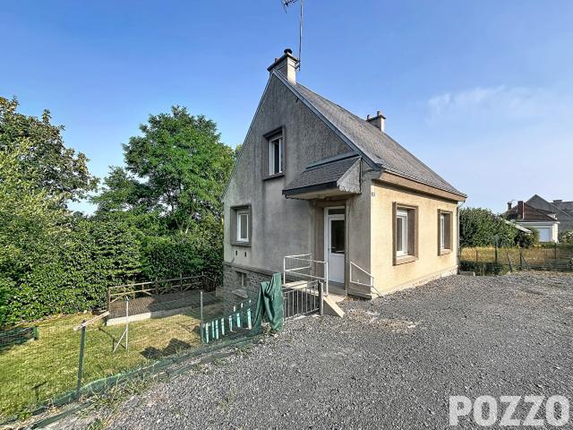 A VENDRE MAISON DE BOURG DE 4 PIECES 79m2 A LA GRAVERIE 14