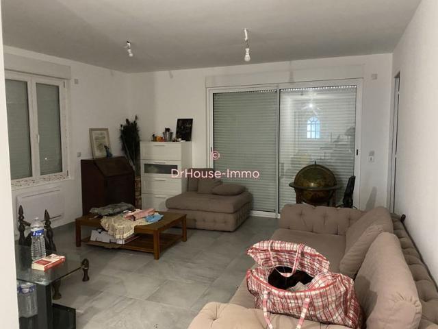 À Vendre: maison de plus de 200 m² à Cazaux