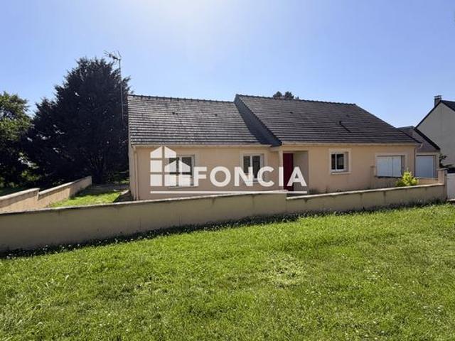 A vendre Maison de plain pied 5 pièces, 122m²sur une parcelle de terrain de 497m², vendue louée à Sablé sur Sarthe