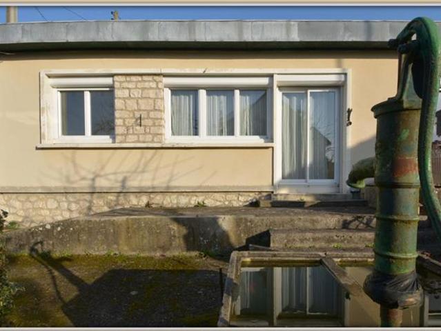 À VENDRE Maison de plain pied 73 m² avec garage et jardin