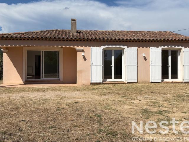 A VENDRE ! Maison de plain pied de 5 pièces de 93m² sur 660m. 93m² Lorgues