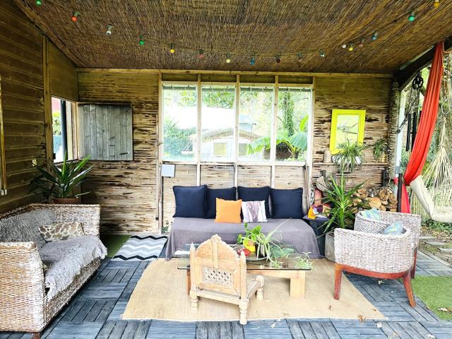 À vendre: Maison de plain pied en lisière de forêt Un havre de paix de 140 m2