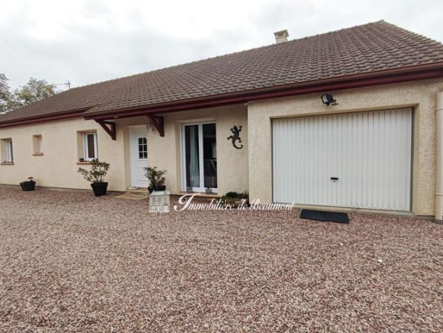 A vendre maison de plain pied proche de Beaumont le Roger