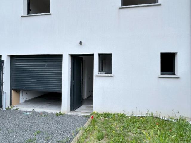 A Vendre Maison De Type 4 Avec Garage Et Jardin Secteur Pe. 84m² Pessac