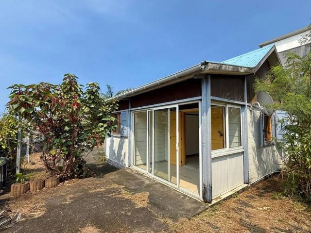 A VENDRE MAISON DE TYPE T3 DE 64,89 M² ENVIRON SAINT JOSEPH 177 000 €