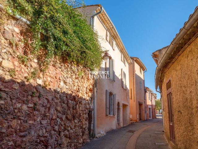 A Vendre Maison De Village Avec 2 Appartements Indépendants. 180m² Roussillon
