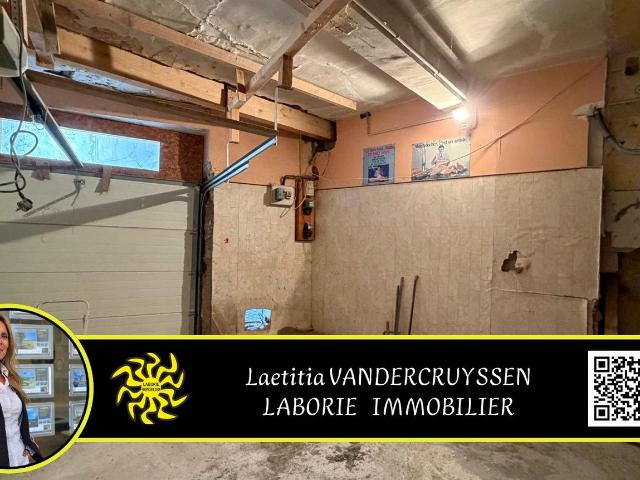 A vendre maison de village d’environ 220 m2 avec garage à ré. 220m² Paraza