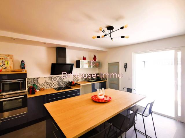 A VENDRE MAISON DE VILLAGE PROCHE REMPART