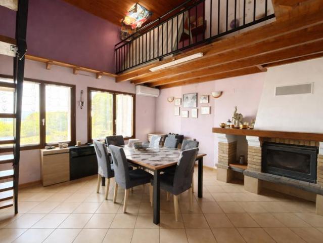 À vendre Maison de ville à Montbolo