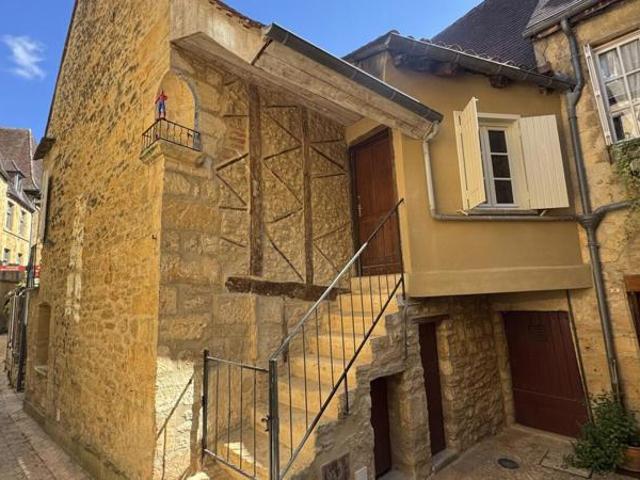 À vendre – Maison de ville au cœur de Sarlat