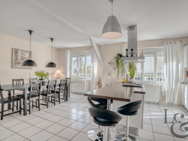 A vendre maison de ville sur 2 niveaux